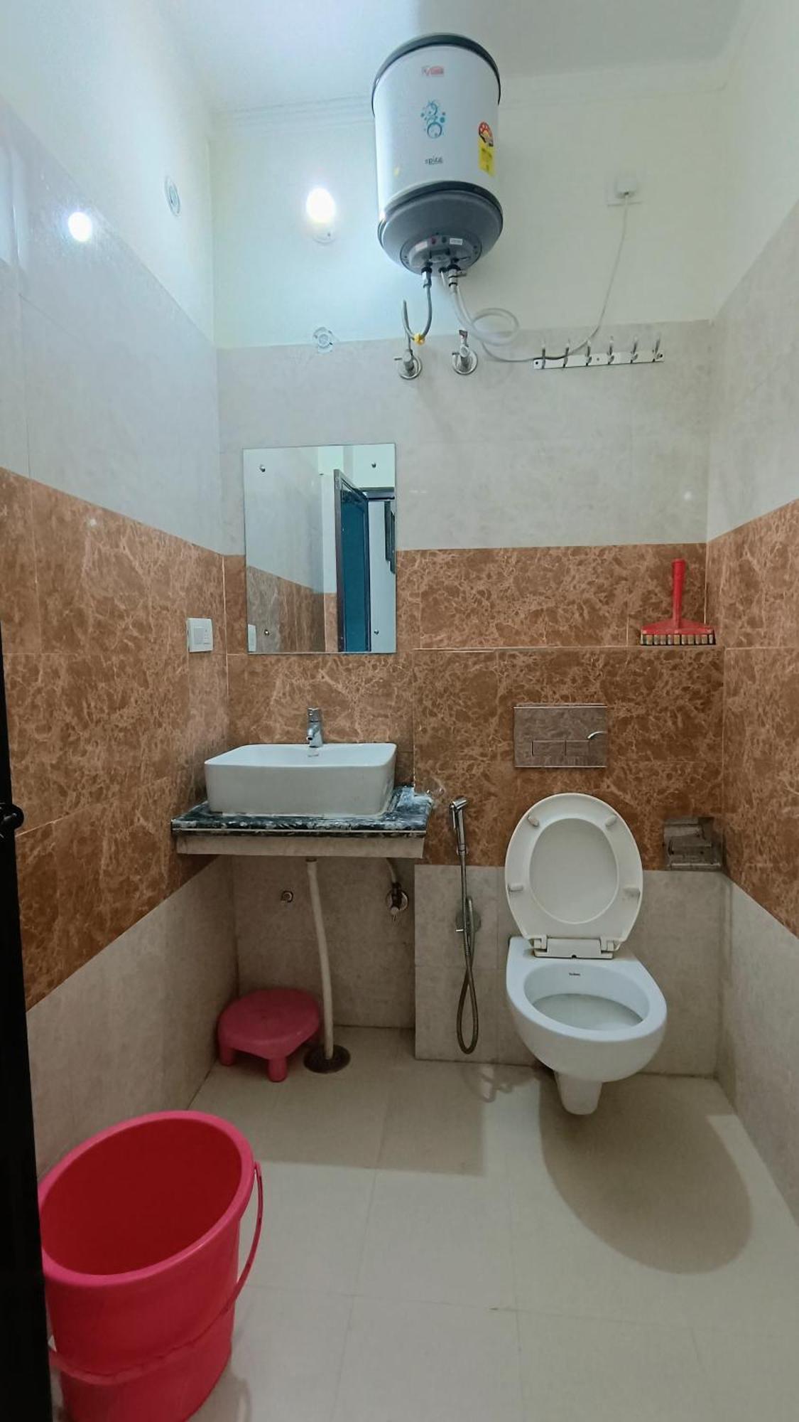Olt Hostel Rishīkesh Esterno foto