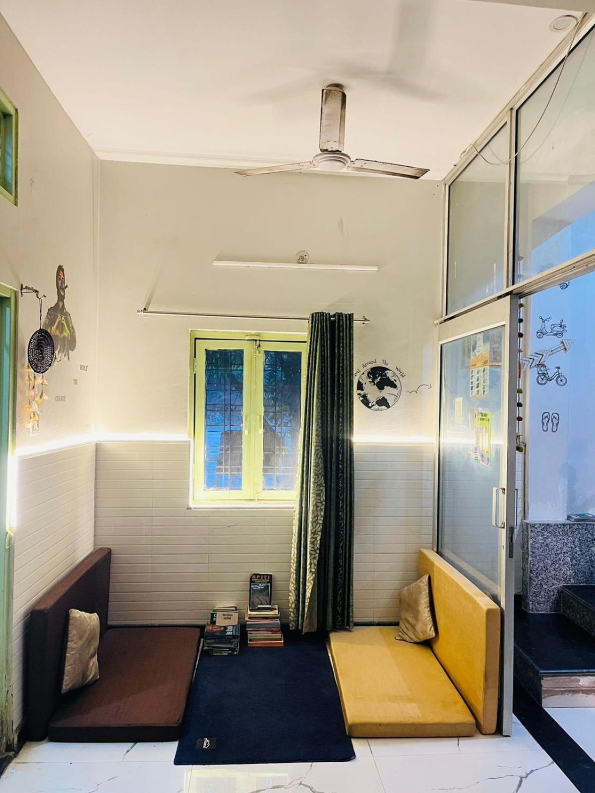 Olt Hostel Rishīkesh Esterno foto