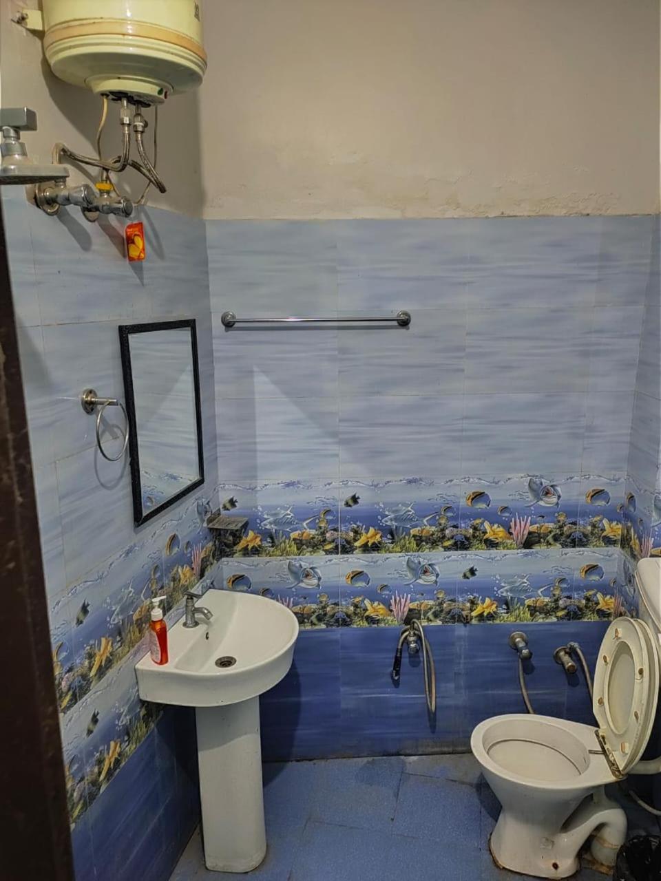 Olt Hostel Rishīkesh Esterno foto